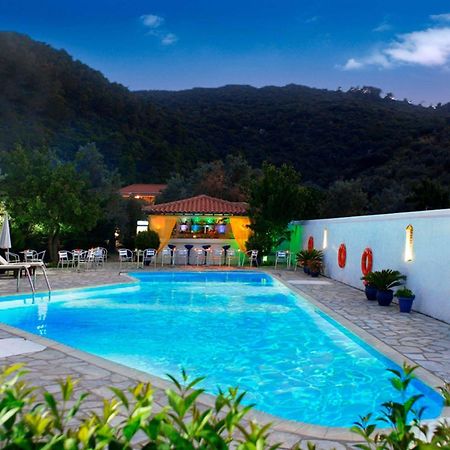 Artemis Bungalows Stafylos Bagian luar foto