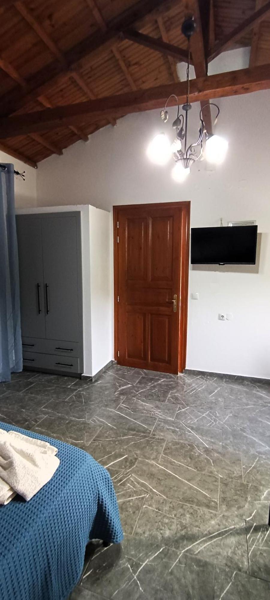 Artemis Bungalows Stafylos Bagian luar foto
